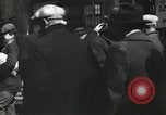Standbild Arbeitslosigkeit Krise während der Großen Depression New York City USA, 1930, aus Sekunde 14 historischem Filmmaterial Videoclip 65675032192
