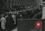 Standbild Arbeitslosigkeit Krise während der Großen Depression New York City USA, 1930, aus Sekunde 16 historischem Filmmaterial Videoclip 65675032192