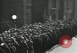 Standbild Arbeitslosigkeit Krise während der Großen Depression New York City USA, 1930, aus Sekunde 25 historischem Filmmaterial Videoclip 65675032192