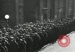 Standbild Arbeitslosigkeit Krise während der Großen Depression New York City USA, 1930, aus Sekunde 26 historischem Filmmaterial Videoclip 65675032192