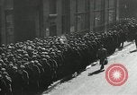 Standbild Arbeitslosigkeit Krise während der Großen Depression New York City USA, 1930, aus Sekunde 28 historischem Filmmaterial Videoclip 65675032192