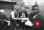 Standbild Arbeitslosigkeit Krise während der Großen Depression New York City USA, 1930, aus Sekunde 39 historischem Filmmaterial Videoclip 65675032192