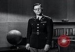 Standbild weibliche Soldaten United States USA, 1951, aus Sekunde 55 historischem Filmmaterial Videoclip 65675032208