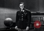 Standbild weibliche Soldaten United States USA, 1951, aus Sekunde 59 historischem Filmmaterial Videoclip 65675032208