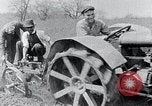 Standbild Menschen in den ländlichen Gebieten United States USA, 1935, aus Sekunde 11 historischem Filmmaterial Videoclip 65675032229