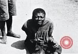 Immagine di La malattia del sonno Repubblica democratica del Congo, 1940, secondo 49 filmato di repertorio 65675032244