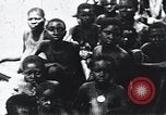 Standbild Schlafkrankheit Kongo, 1940, aus Sekunde 48 historischem Filmmaterial Videoclip 65675032246