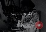 Standbild Afroamerikanische Künstlerin Augusta Savage United States USA, 1937, aus Sekunde 11 historischem Filmmaterial Videoclip 65675032252