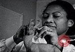 Standbild Afroamerikanische Künstlerin Augusta Savage United States USA, 1937, aus Sekunde 22 historischem Filmmaterial Videoclip 65675032252