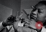 Standbild Afroamerikanische Künstlerin Augusta Savage United States USA, 1937, aus Sekunde 30 historischem Filmmaterial Videoclip 65675032252