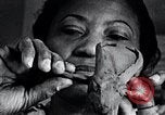 Standbild Afroamerikanische Künstlerin Augusta Savage United States USA, 1937, aus Sekunde 39 historischem Filmmaterial Videoclip 65675032252