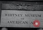 Standbild Afroamerikanische Kunst im Whitney Museum New York City USA, 1937, aus Sekunde 7 historischem Filmmaterial Videoclip 65675032268