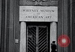 Standbild Afroamerikanische Kunst im Whitney Museum New York City USA, 1937, aus Sekunde 31 historischem Filmmaterial Videoclip 65675032268