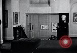 Standbild Afroamerikanische Kunst im Whitney Museum New York City USA, 1937, aus Sekunde 41 historischem Filmmaterial Videoclip 65675032268