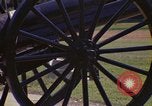 Image des canons et des boulets de canon Washington DC USA, 1974, de la seconde 17 séquences d'archives historiques vidéo 65675032279