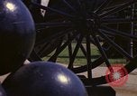 Image des canons et des boulets de canon Washington DC USA, 1974, de la seconde 46 séquences d'archives historiques vidéo 65675032279