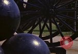 Image des canons et des boulets de canon Washington DC USA, 1974, de la seconde 57 séquences d'archives historiques vidéo 65675032279