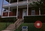 Standbild Walter Reed Gedenktafel Fort Lesley J McNair Washington DC USA, 1974, aus Sekunde 34 historischem Filmmaterial Videoclip 65675032282