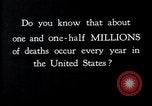 Immagine di Causa di malattie dei microrganismi United States USA, 1922, secondo 18 filmato di repertorio 65675032292