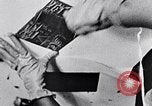 Standbild Kunst Arbeitstechniken New York City USA, 1937, aus Sekunde 7 historischem Filmmaterial Videoclip 65675032299