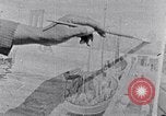 Standbild Palmer Hayden Malerei die Brooklyn Bridge New York City USA, 1937, aus Sekunde 20 historischem Filmmaterial Videoclip 65675032300
