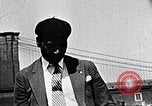Standbild Palmer Hayden Malerei die Brooklyn Bridge New York City USA, 1937, aus Sekunde 58 historischem Filmmaterial Videoclip 65675032300