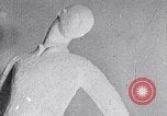 Standbild Skulptur New York City USA, 1937, aus Sekunde 16 historischem Filmmaterial Videoclip 65675032308