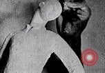 Standbild Skulptur New York City USA, 1937, aus Sekunde 27 historischem Filmmaterial Videoclip 65675032308