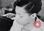 Standbild Lois Mailou Jones Malerin New York City USA, 1937, aus Sekunde 23 historischem Filmmaterial Videoclip 65675032309
