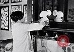 Standbild Lois Mailou Jones Malerin New York City USA, 1937, aus Sekunde 33 historischem Filmmaterial Videoclip 65675032309