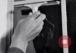 Standbild schwamm Scheibenwischer Schaufel United States USA, 1937, aus Sekunde 3 historischem Filmmaterial Videoclip 65675032310