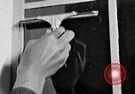 Standbild schwamm Scheibenwischer Schaufel United States USA, 1937, aus Sekunde 4 historischem Filmmaterial Videoclip 65675032310