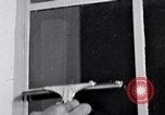 Standbild schwamm Scheibenwischer Schaufel United States USA, 1937, aus Sekunde 5 historischem Filmmaterial Videoclip 65675032310
