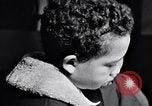 Standbild Kind Künstler und Gemälde New York City USA, 1937, aus Sekunde 57 historischem Filmmaterial Videoclip 65675032313