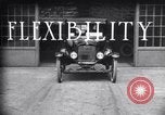 Immagine di Ford Modello T-Coupe Detroit Michigan USA, 1924, secondo 11 filmato di repertorio 65675032316