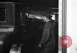 Immagine di Ford Modello T-Coupe Detroit Michigan USA, 1924, secondo 34 filmato di repertorio 65675032317