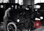 Immagine di Ford Modello T-Coupe Detroit Michigan USA, 1924, secondo 59 filmato di repertorio 65675032317