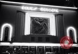 Standbild Folies Bergere Les Naturjistes Lido Casino de Paris Champs Elysees Paris Frankreich, 1956, aus Sekunde 43 historischem Filmmaterial Videoclip 65675032320
