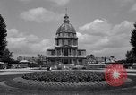 Standbild Napoleons Grab und das Schloss von Versailles Paris Frankreich, 1956, aus Sekunde 9 historischem Filmmaterial Videoclip 65675032321