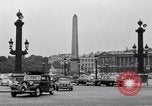 Standbild Place de la Concord Art de Métiers Paris Frankreich, 1956, aus Sekunde 10 historischem Filmmaterial Videoclip 65675032322