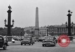 Standbild Place de la Concord Art de Métiers Paris Frankreich, 1956, aus Sekunde 15 historischem Filmmaterial Videoclip 65675032322