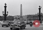 Standbild Place de la Concord Art de Métiers Paris Frankreich, 1956, aus Sekunde 16 historischem Filmmaterial Videoclip 65675032322