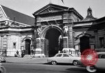 Standbild Place de la Concord Art de Métiers Paris Frankreich, 1956, aus Sekunde 43 historischem Filmmaterial Videoclip 65675032322