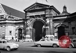 Standbild Place de la Concord Art de Métiers Paris Frankreich, 1956, aus Sekunde 44 historischem Filmmaterial Videoclip 65675032322