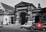Standbild Place de la Concord Art de Métiers Paris Frankreich, 1956, aus Sekunde 57 historischem Filmmaterial Videoclip 65675032322