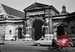 Standbild Place de la Concord Art de Métiers Paris Frankreich, 1956, aus Sekunde 59 historischem Filmmaterial Videoclip 65675032322