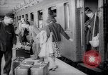 Image Les réfugiés d'Amérique Seconde Guerre Mondiale quitter la France Verdon-sur-Mer Bordeaux France, 1940, de la seconde 15 séquences d'archives historiques vidéo 65675032332