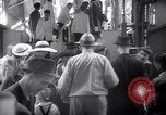 Image Des passagers américains SS Washington Verdon-sur-Mer Bordeaux France, 1940, de la seconde 6 séquences d'archives historiques vidéo 65675032333