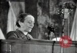 Immagine di Una donna sovietica si rivolge a un raduno elettorale La Russia, 1947, secondo 36 filmato di repertorio 65675032345