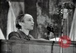 Immagine di Una donna sovietica si rivolge a un raduno elettorale La Russia, 1947, secondo 56 filmato di repertorio 65675032345